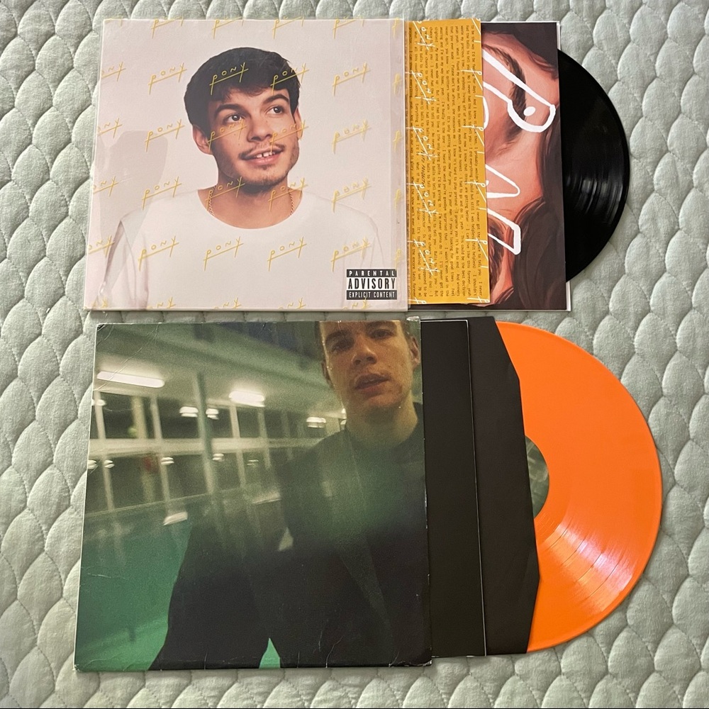 2 Rex Orange County Records
